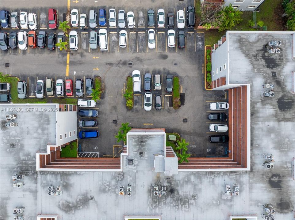 На продажу: $260,000 (2 спален, 2 ванн, 890 Квадратных фут)