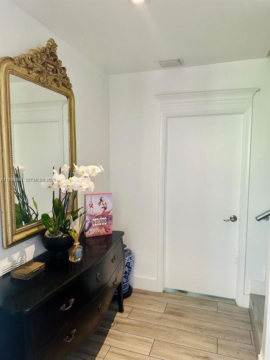 В аренду: $14,000 (5 спален, 4 ванн, 2624 Квадратных фут)