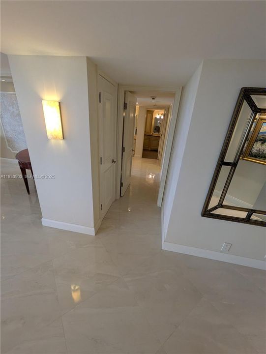 待售: $649,900 (2 贝兹, 2 浴室, 1692 平方英尺)