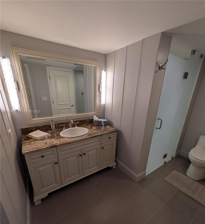 待售: $649,900 (2 贝兹, 2 浴室, 1692 平方英尺)