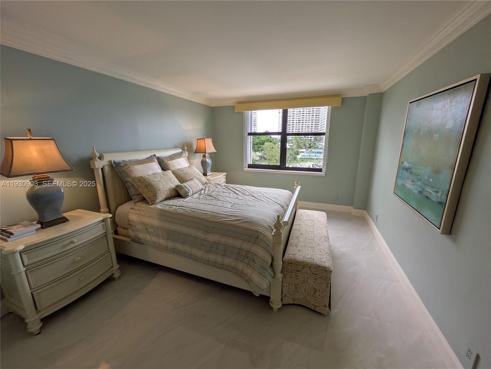 待售: $649,900 (2 贝兹, 2 浴室, 1692 平方英尺)