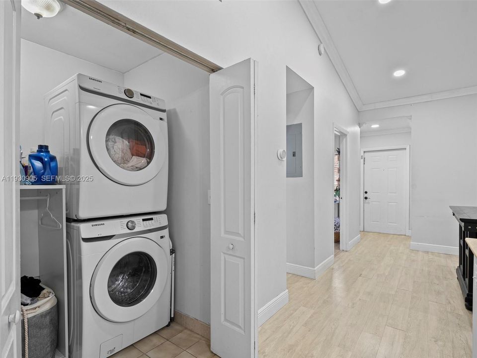 待售: $419,900 (3 贝兹, 2 浴室, 1330 平方英尺)