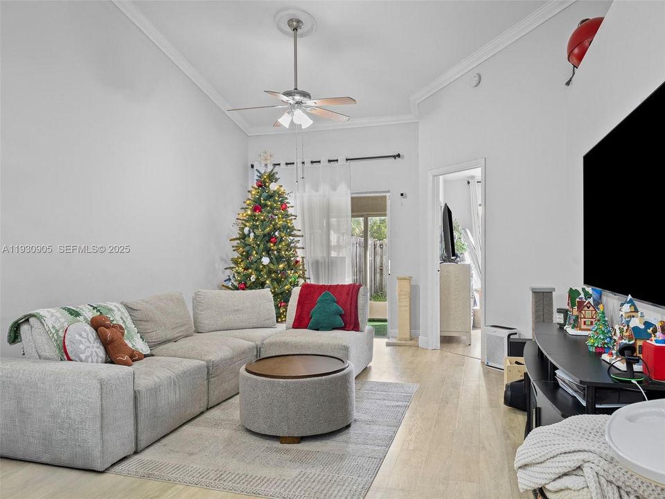 待售: $419,900 (3 贝兹, 2 浴室, 1330 平方英尺)