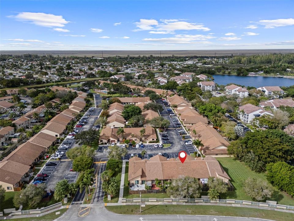 待售: $419,900 (3 贝兹, 2 浴室, 1330 平方英尺)