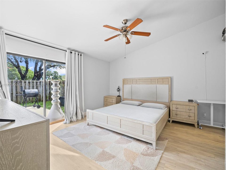 待售: $419,900 (3 贝兹, 2 浴室, 1330 平方英尺)