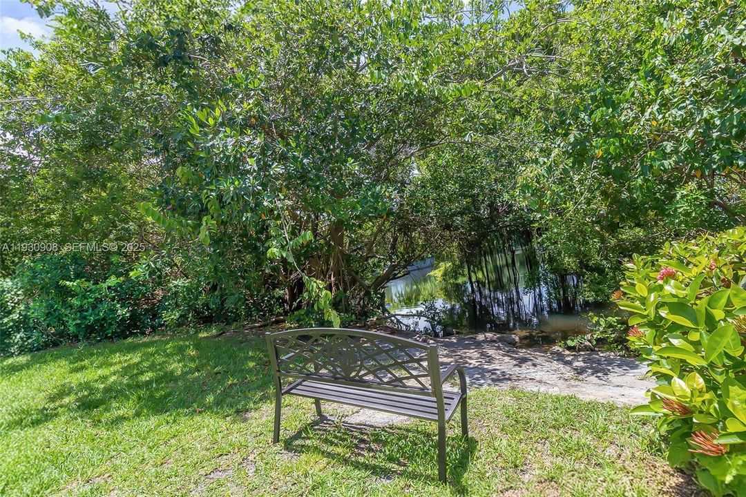 For Sale: $425,000 (3 beds, 2 baths, 1693 Square Feet)