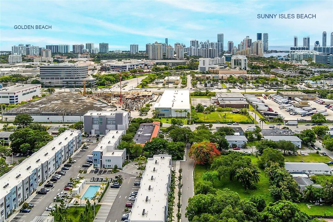 For Rent: $3,250 (3 beds, 2 baths, 1693 Square Feet)