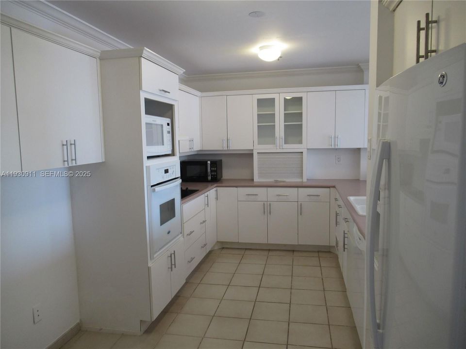 В аренду: $5,900 (2 спален, 2 ванн, 1531 Квадратных фут)