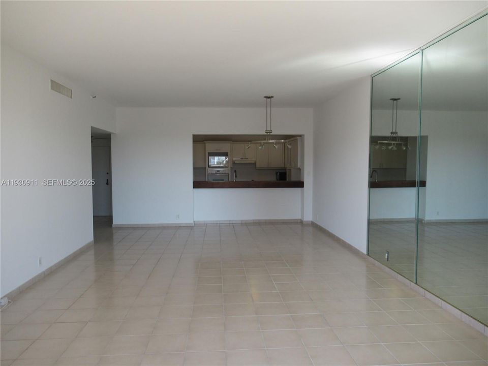 В аренду: $5,900 (2 спален, 2 ванн, 1531 Квадратных фут)