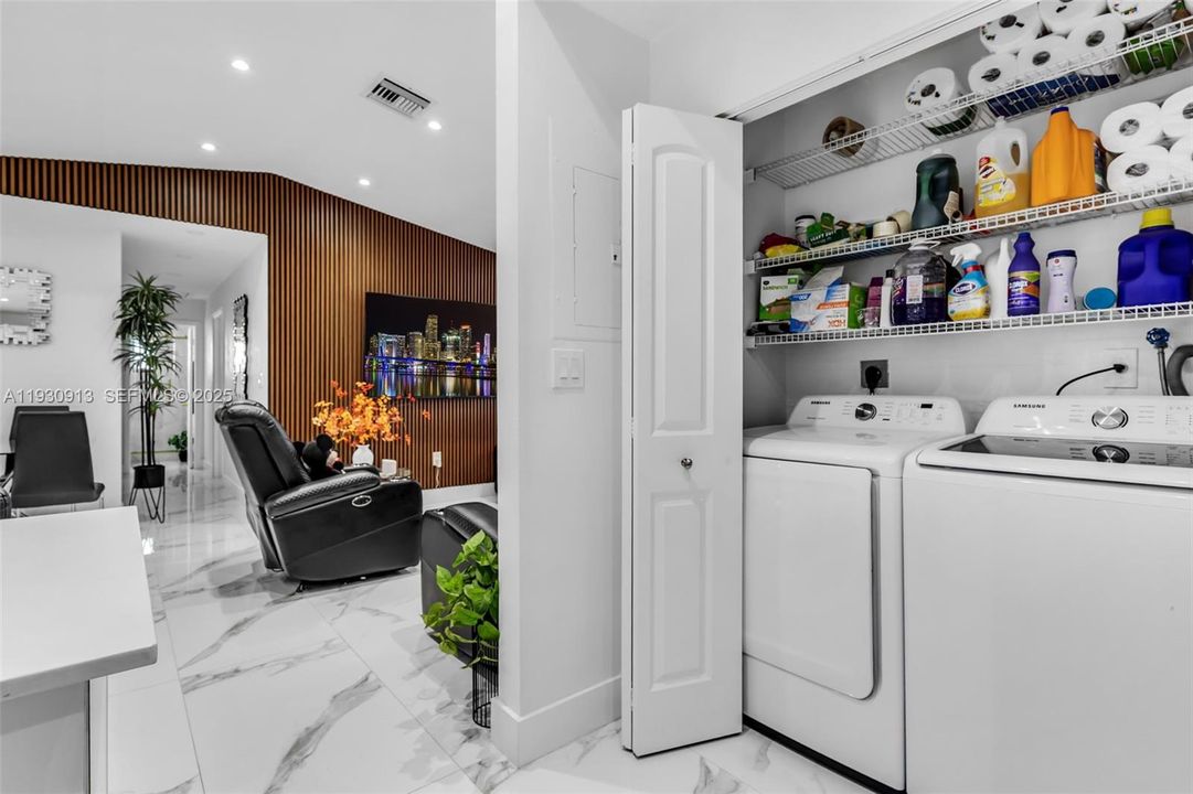 For Rent: $3,300 (3 beds, 2 baths, 1185 Square Feet)