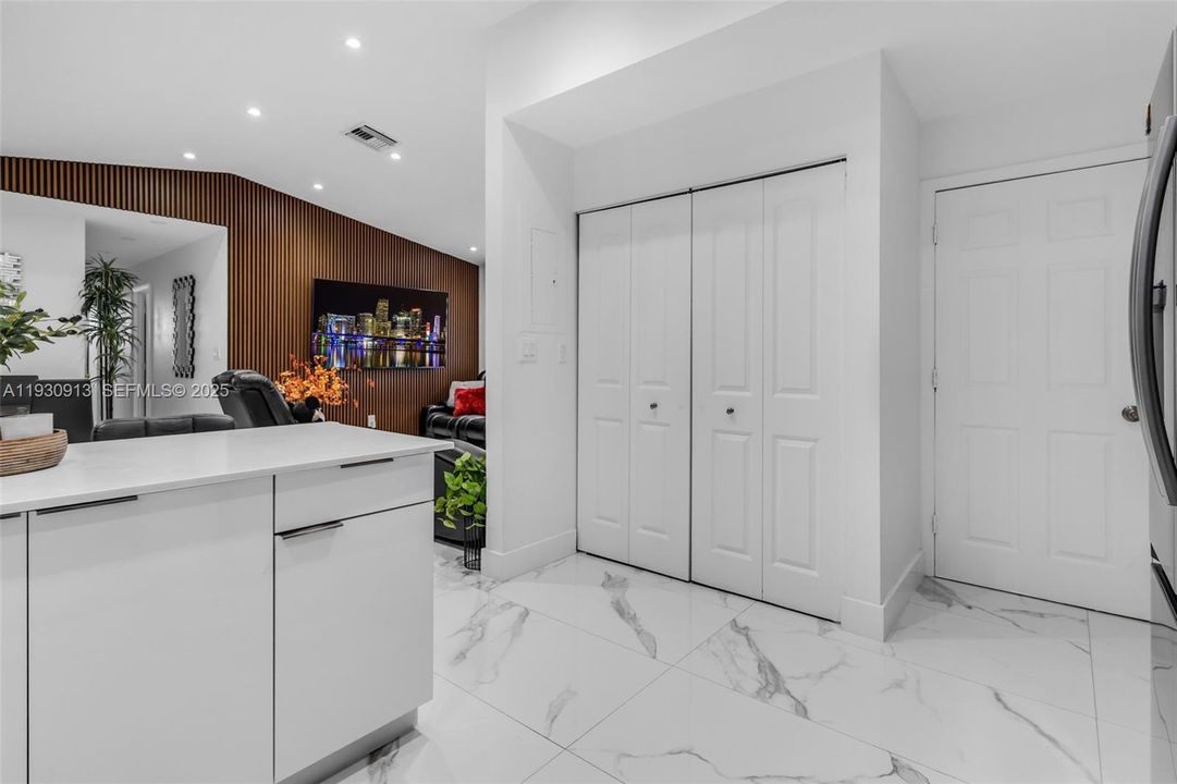 For Rent: $3,300 (3 beds, 2 baths, 1185 Square Feet)