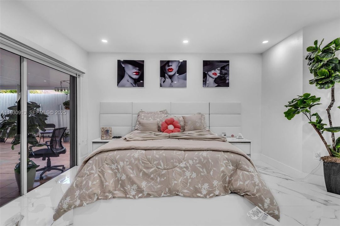 For Rent: $3,300 (3 beds, 2 baths, 1185 Square Feet)