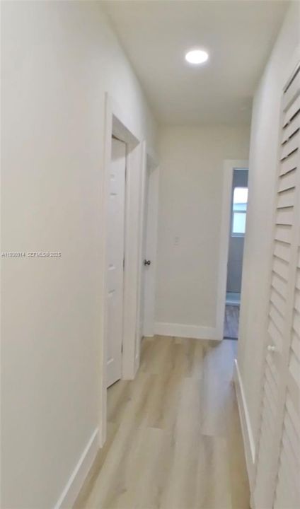 待售: $465,000 (4 贝兹, 2 浴室, 1215 平方英尺)