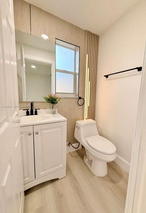 For Sale: $459,000 (4 beds, 2 baths, 1215 Square Feet)