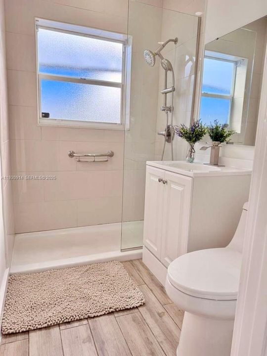 For Sale: $459,000 (4 beds, 2 baths, 1215 Square Feet)