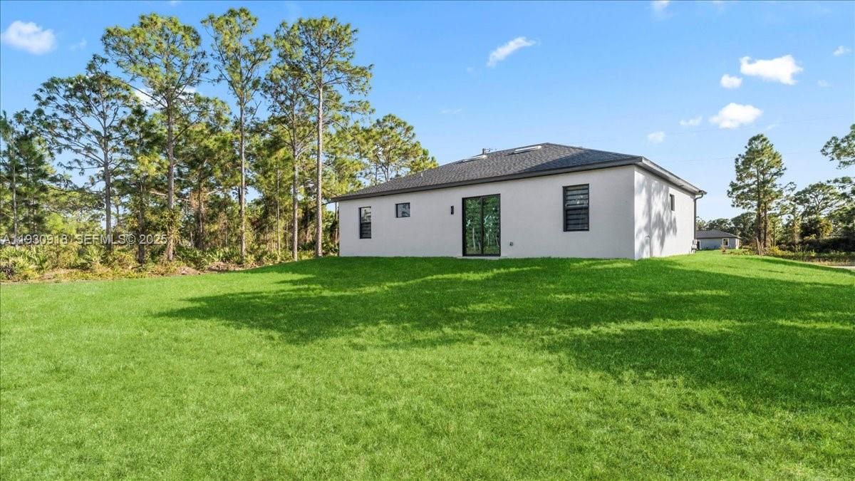 На продажу: $289,999 (3 спален, 2 ванн, 1270 Квадратных фут)