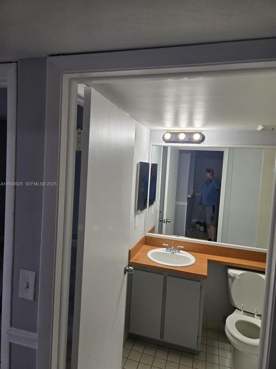 For Rent: $1,700 (2 beds, 2 baths, 24255 Square Feet)