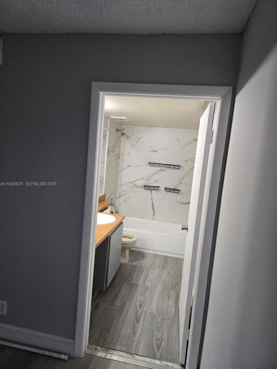 For Rent: $1,700 (2 beds, 2 baths, 24255 Square Feet)