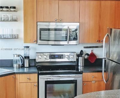 For Sale: $820,000 (2 beds, 2 baths, 1262 Square Feet)