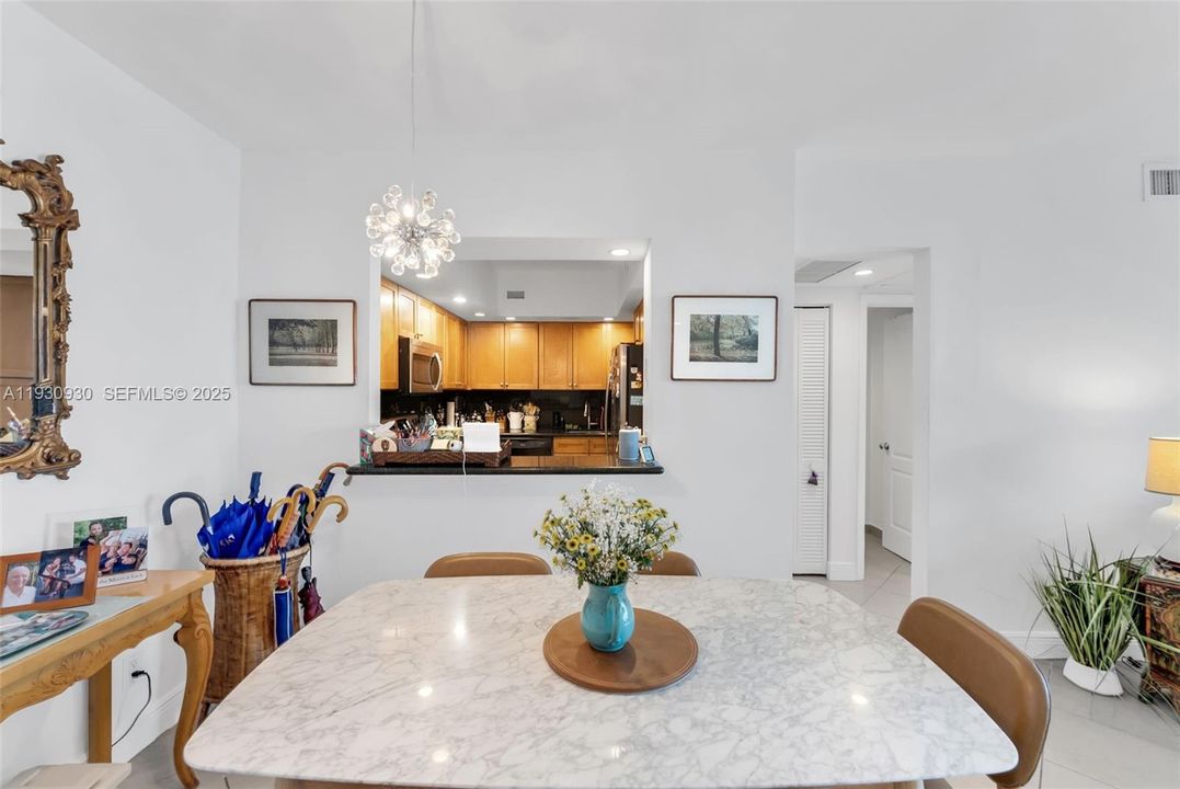 For Rent: $3,600 (2 beds, 2 baths, 1190 Square Feet)