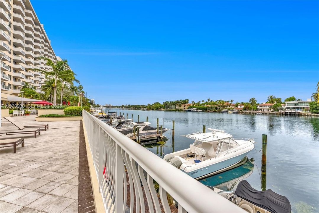 For Rent: $3,600 (2 beds, 2 baths, 1190 Square Feet)