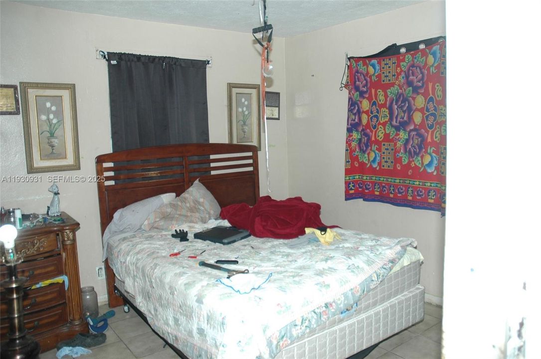 En Venta: $330,000 (3 camas, 1 baños, 900 Pies cuadrados)