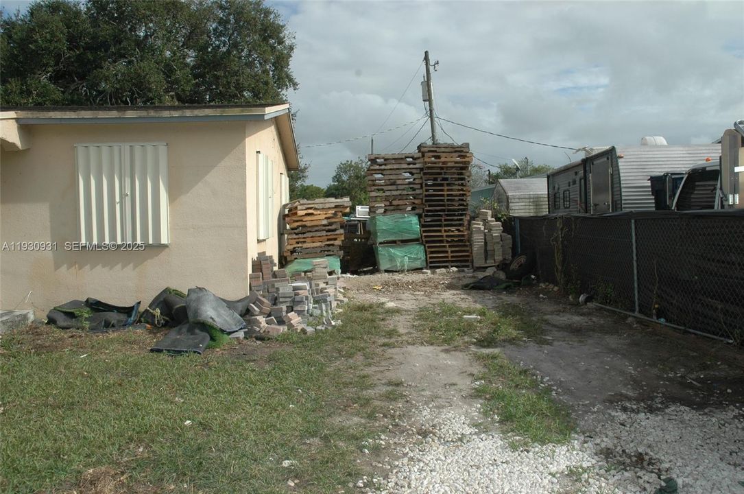 En Venta: $330,000 (3 camas, 1 baños, 900 Pies cuadrados)