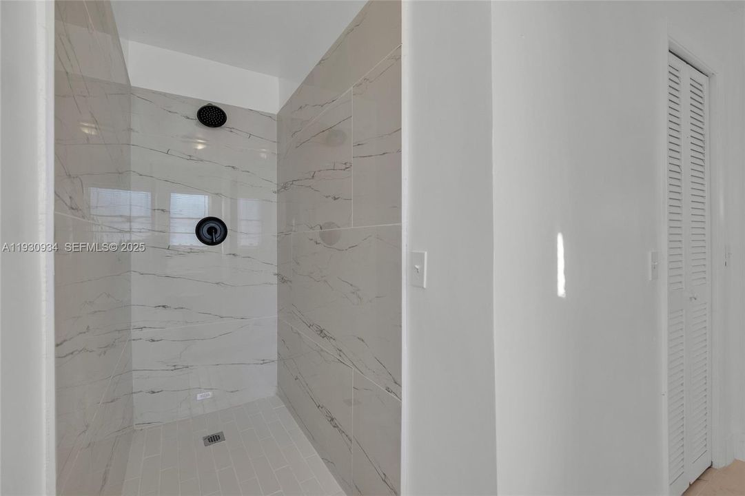 En Renta: $3,600 (5 camas, 2 baños, 1918 Pies cuadrados)