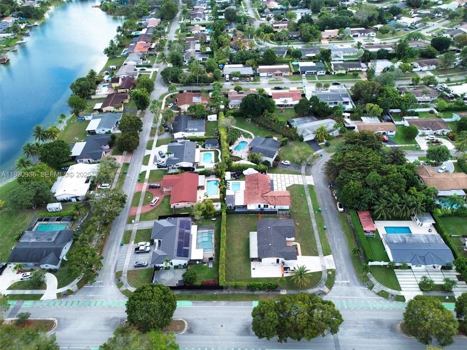 待售: $1,099,000 (4 贝兹, 2 浴室, 1716 平方英尺)