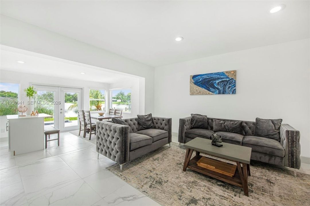 En Renta: $4,500 (4 camas, 3 baños, 1460 Pies cuadrados)