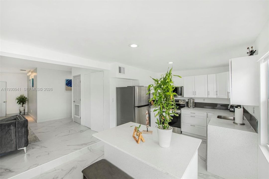 En Renta: $4,500 (4 camas, 3 baños, 1460 Pies cuadrados)