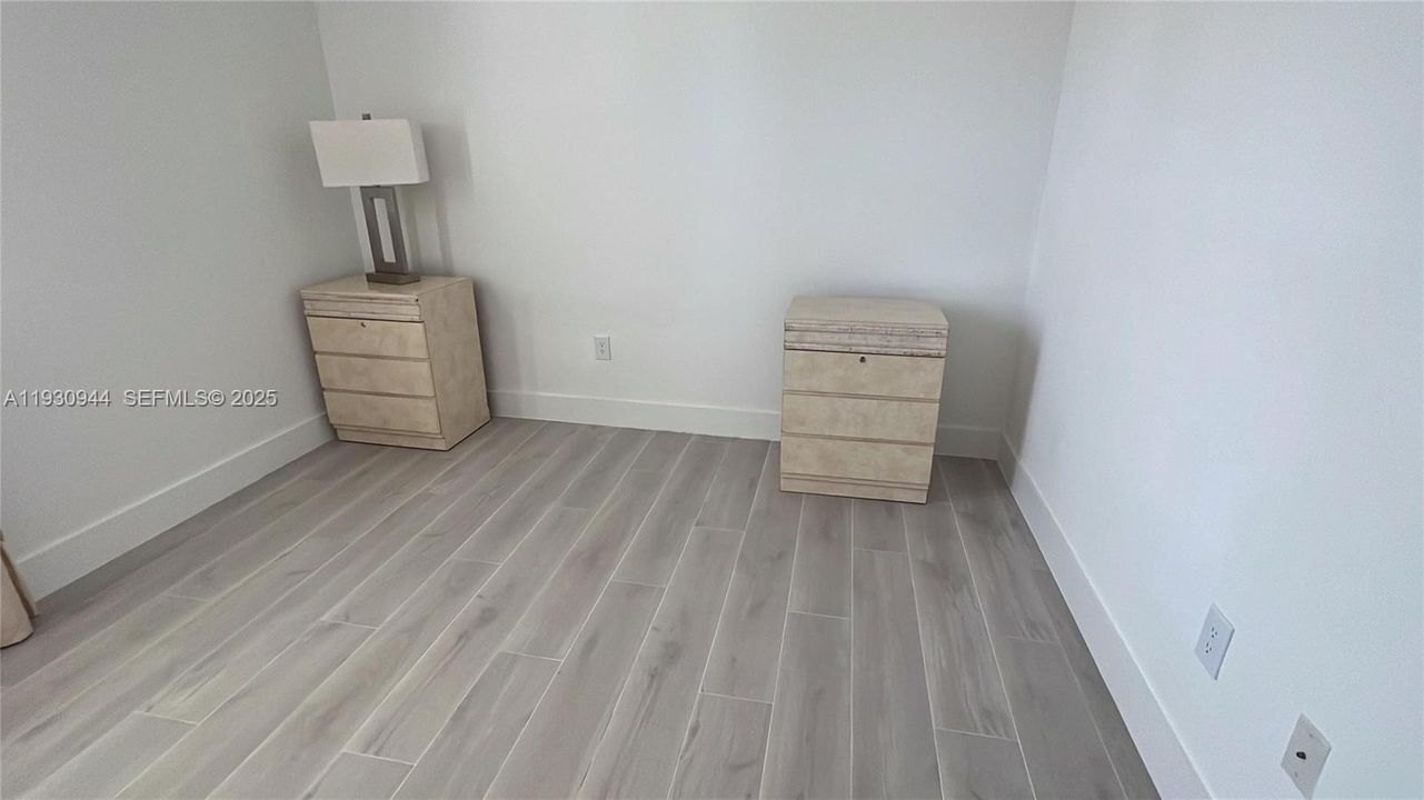 出租: $3,750 (3 贝兹, 2 浴室, 1264 平方英尺)