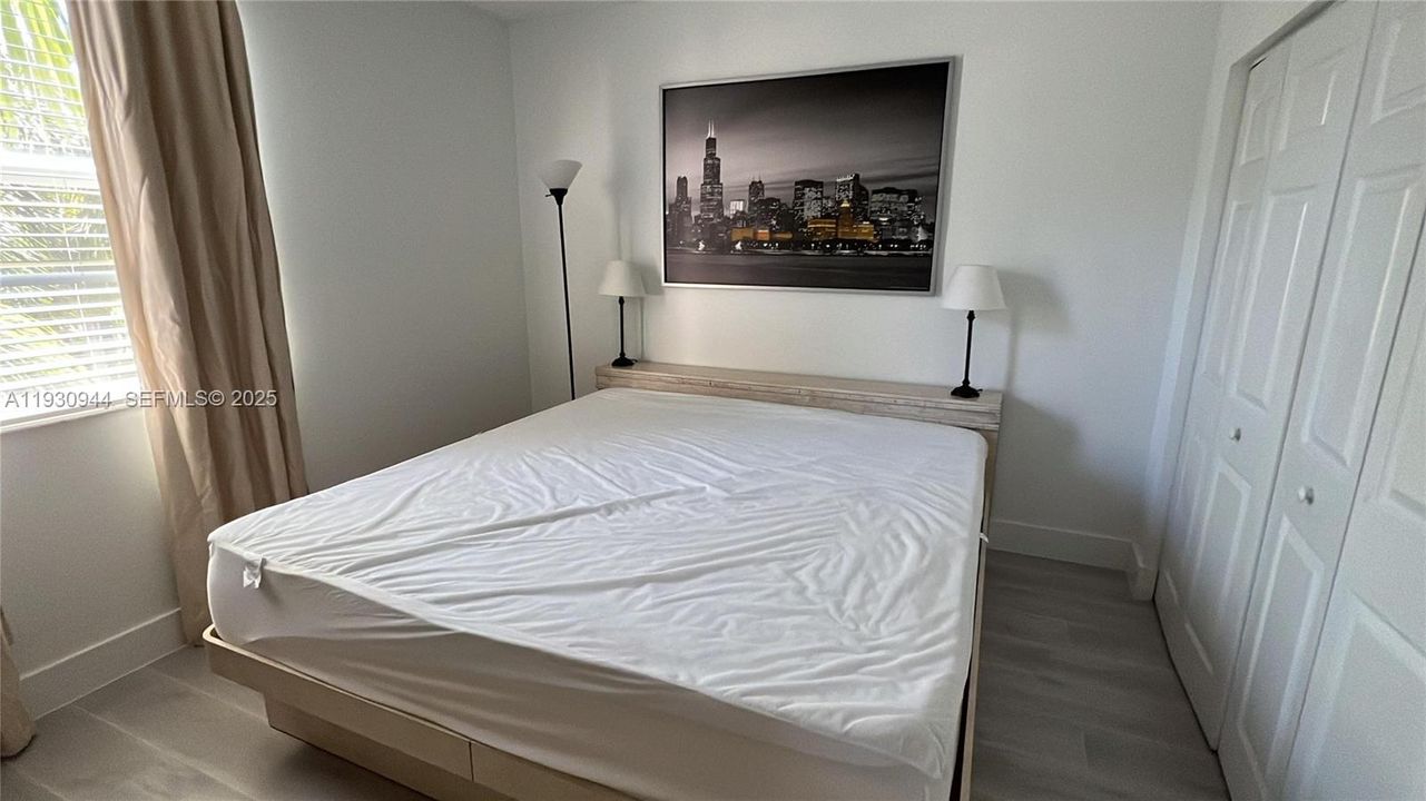 出租: $3,750 (3 贝兹, 2 浴室, 1264 平方英尺)