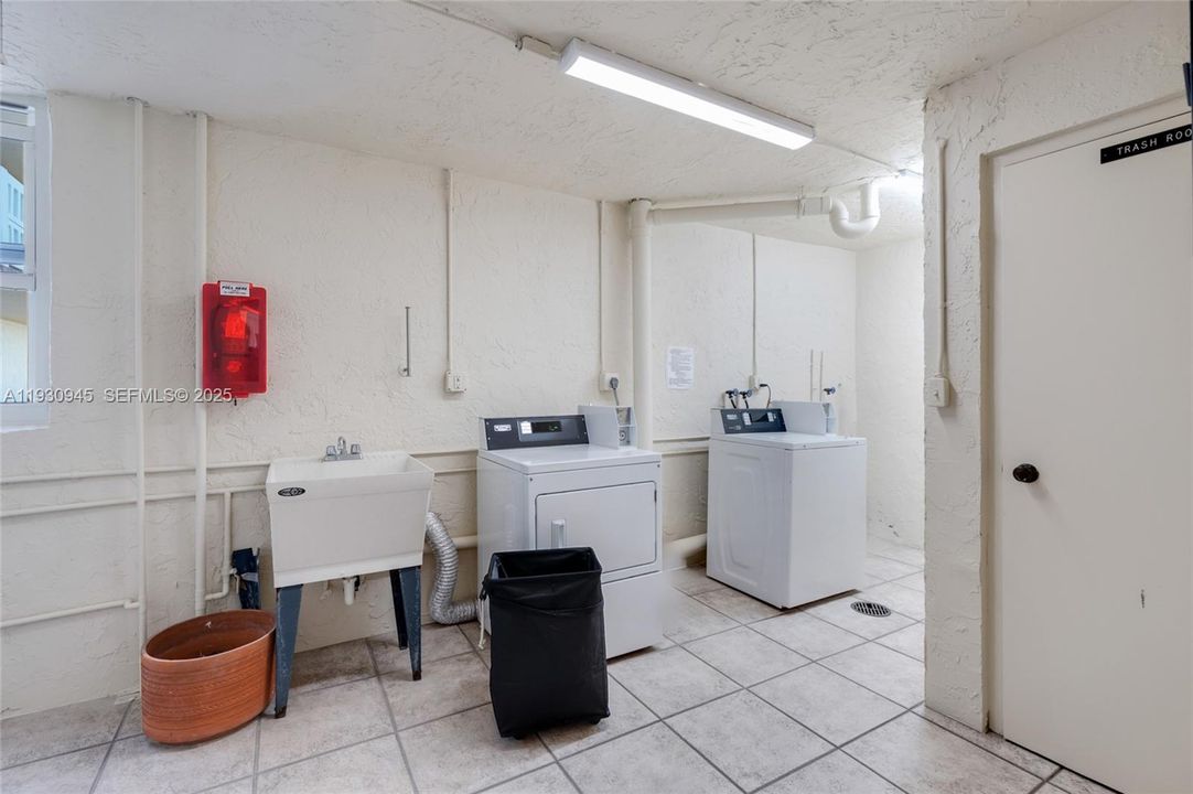 出租: $2,100 (2 贝兹, 2 浴室, 1190 平方英尺)