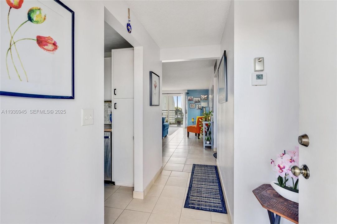 出租: $2,100 (2 贝兹, 2 浴室, 1190 平方英尺)