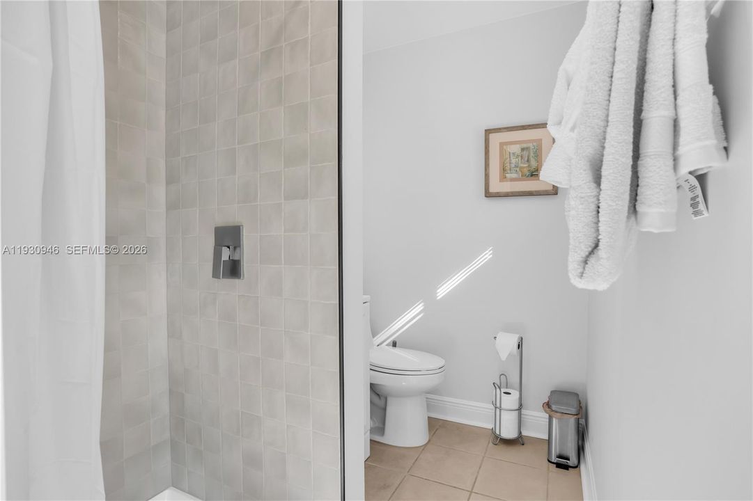 For Sale: $1,800,000 (4 beds, 4 baths, 2605 Square Feet)