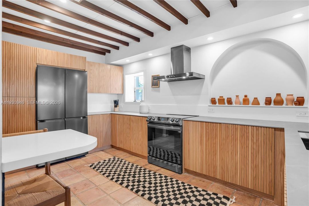 For Sale: $1,800,000 (4 beds, 4 baths, 2605 Square Feet)