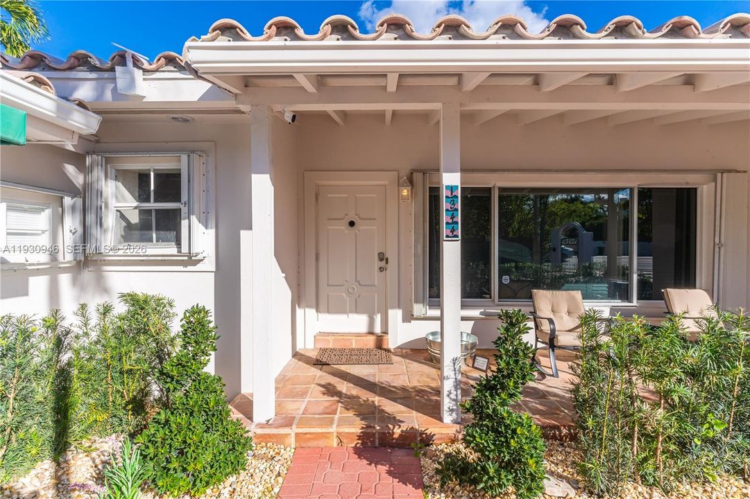 For Sale: $1,800,000 (4 beds, 4 baths, 2605 Square Feet)