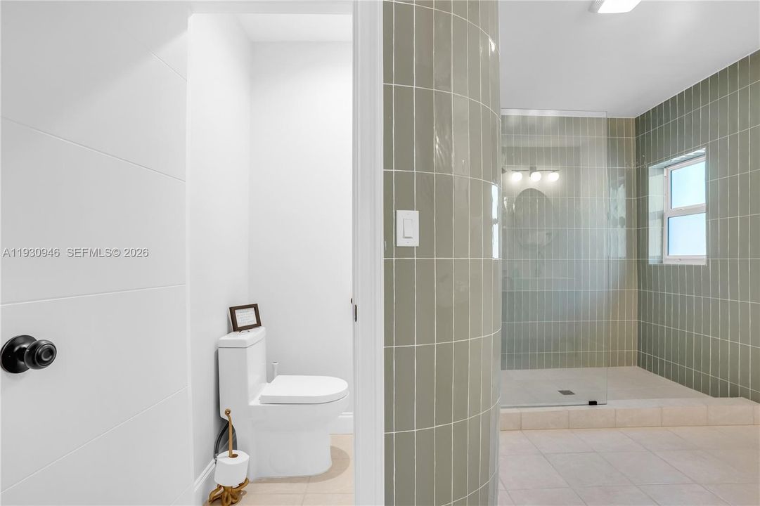 For Sale: $1,800,000 (4 beds, 4 baths, 2605 Square Feet)