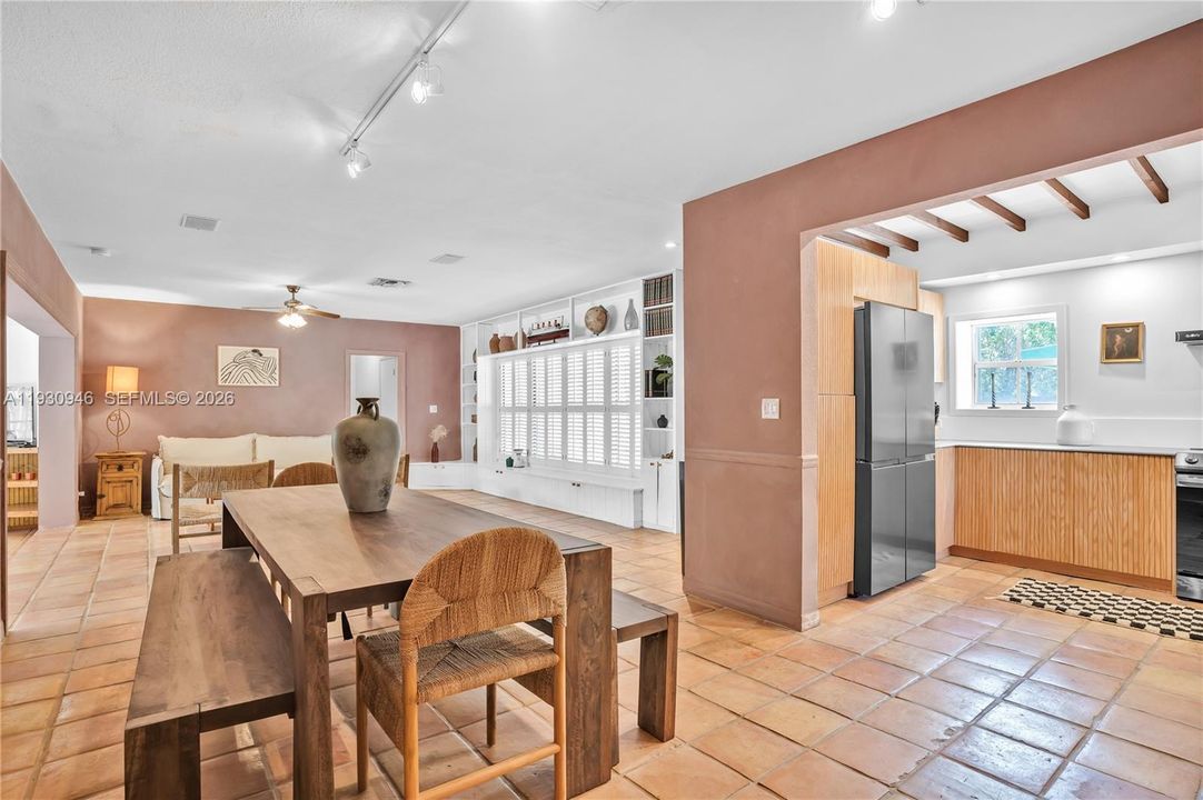 For Sale: $1,800,000 (4 beds, 4 baths, 2605 Square Feet)