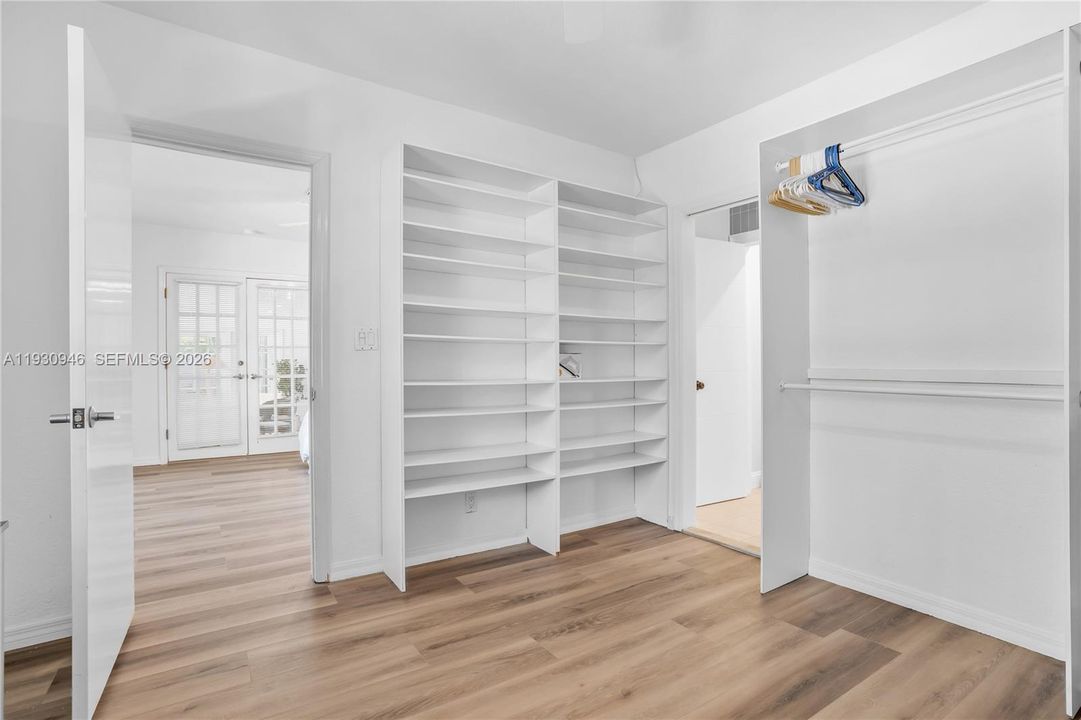 For Sale: $1,800,000 (4 beds, 4 baths, 2605 Square Feet)