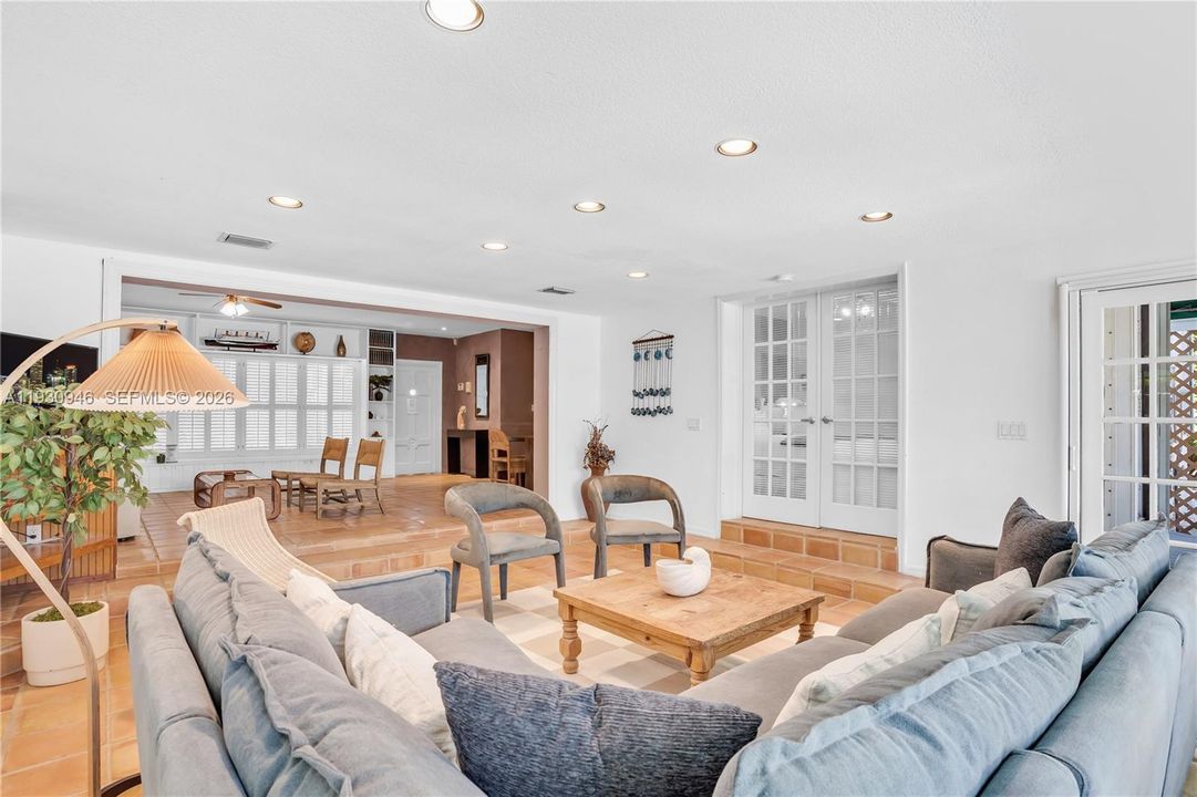 For Sale: $1,800,000 (4 beds, 4 baths, 2605 Square Feet)