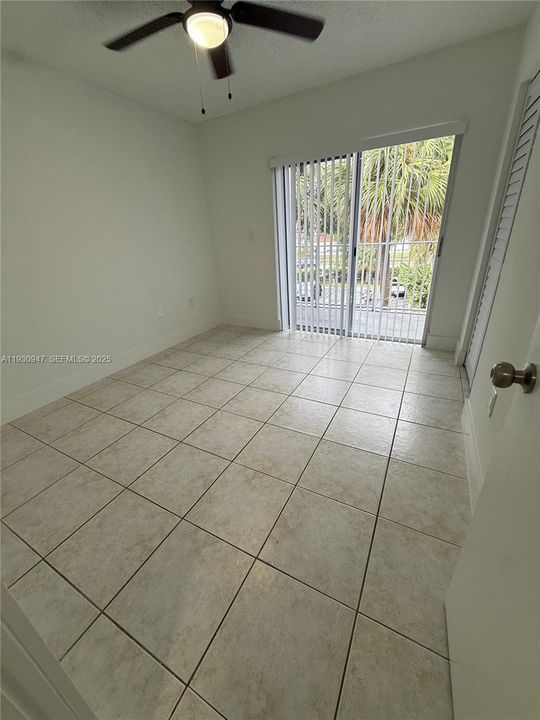 For Rent: $2,300 (2 beds, 1 baths, 1024 Square Feet)