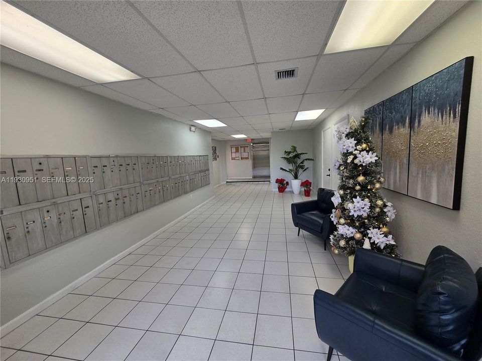 For Rent: $2,950 (3 beds, 2 baths, 1296 Square Feet)