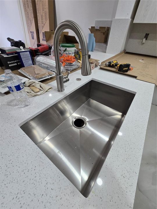 For Rent: $2,950 (3 beds, 2 baths, 1296 Square Feet)