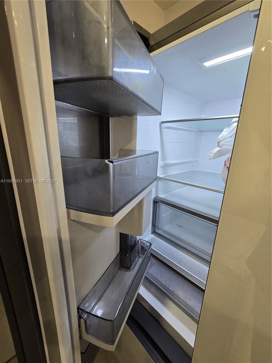 For Rent: $2,950 (3 beds, 2 baths, 1296 Square Feet)