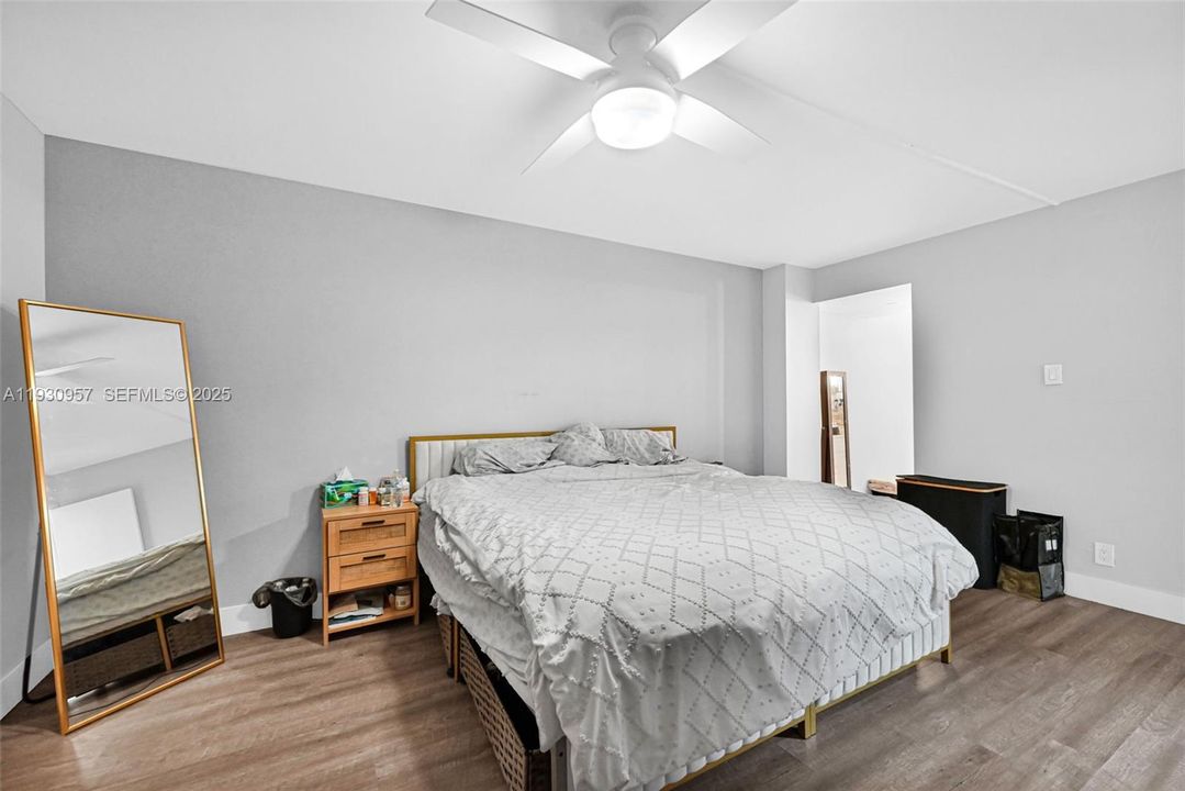 На продажу: $325,000 (2 спален, 2 ванн, 1242 Квадратных фут)