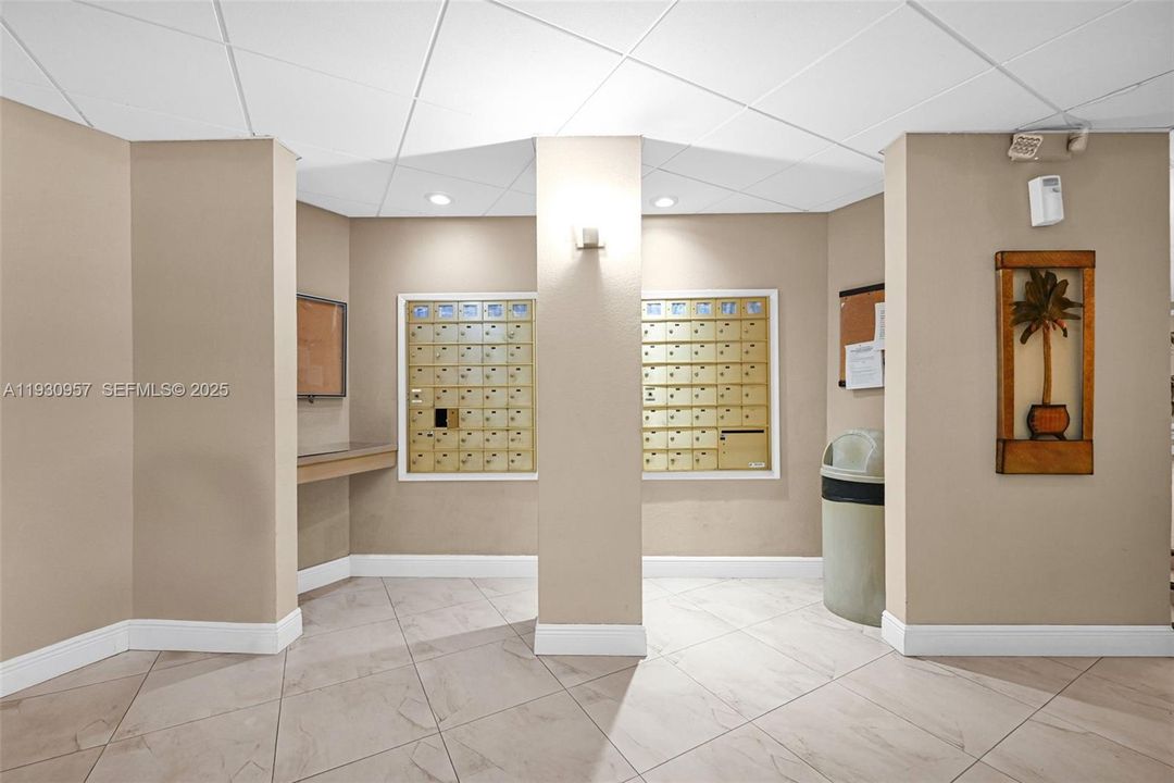 На продажу: $325,000 (2 спален, 2 ванн, 1242 Квадратных фут)