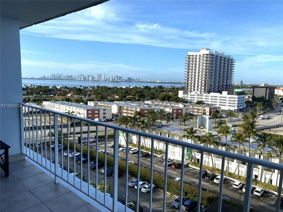 For Sale: $205,000 (0 beds, 1 baths, 577 Square Feet)