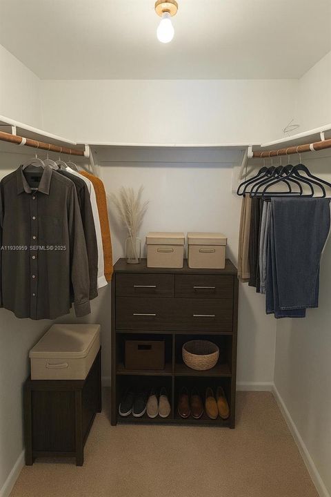 На продажу: $254,000 (2 спален, 2 ванн, 1033 Квадратных фут)